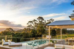 Miren Estate - lavish hinterland estate with pool