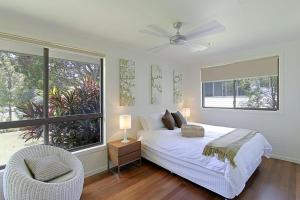 Mi Casa - stylish beach house near town & surf