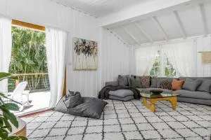 San Juan Surfers Cottage - prime Byron location - Byron Bay