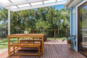 San Juan Surfers Cottage - prime Byron location