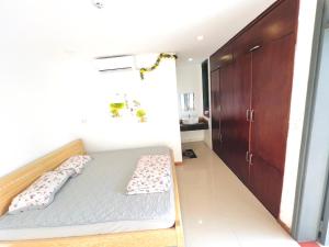 Căn nhà có 5 phòng ngủ, đậu nhiều ô tô - Kenpj House