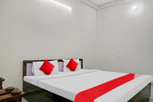 OYO Flagship Archana Paying Guest House