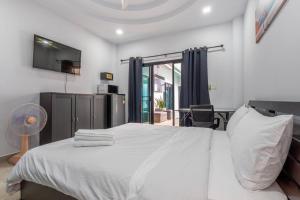 Luxury Thai Style Pool Villa in downtown Pattaya, close to Walking Street