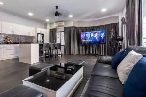 Luxury Thai Style Pool Villa in downtown Pattaya, close to Walking Street