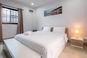 Luxury Thai Style Pool Villa in downtown Pattaya, close to Walking Street