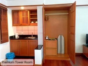Alpine LXPD Premium Tower Room