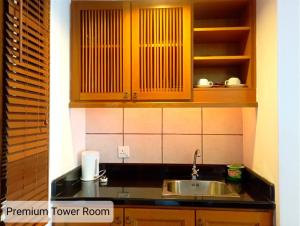 Alpine LXPD Premium Tower Room