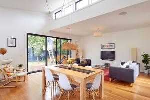 Boutique Stays - Mordi Beach House