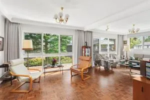 Boutique Stays - That 70s House - 维勒希尔