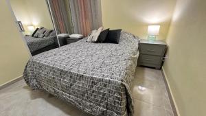 Our Cozy Home, Wi-Fi, AC, Parking, Near Beaches and Attractions in quiet area