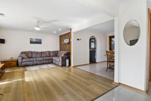 Sea Whisper - 6 Guinea Place