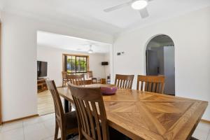 Sea Whisper - 6 Guinea Place