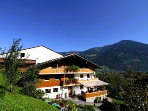 Apartment in Fügen near Spieljochbahn