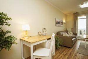 mit Meerblick und Balkon, gratis Nutzung vom AHOI Erlebnisbad und Sauna in Sellin - Meeresblick FeWo 38