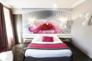 Hotels Hostellerie Du Chapeau Rouge : photos des chambres