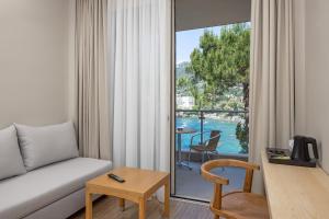 Akrotiri Beach Resort Hotel - Adult Friendly