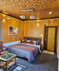 Gulmarg Woods By Stay Pattern