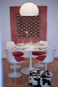 Stunning Designer 2 Bed Apt in Glorious Gràcia