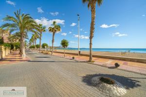 Luxury 2 Bed 2 Bath Apartment with pool