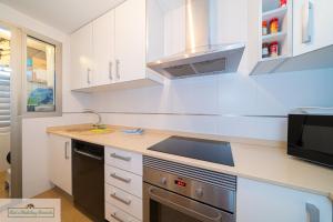 Luxury 2 Bed 2 Bath Apartment with pool