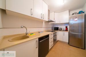 Luxury 2 Bed 2 Bath Apartment with pool