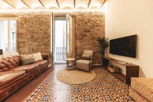 Bravissimo Mercaders 3, Old Town Oasis