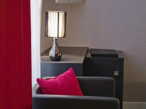 Hotels Hostellerie Du Chapeau Rouge : photos des chambres