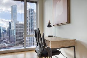 Streeterville 1br w lounge terrace n Navy Pier CHI-1000