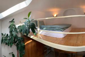 Bright and Pleasant Home