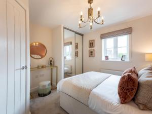 Contemporary 2 bedroom home - Pass the Keys