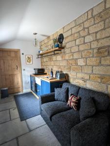 The Pudding Stop - Bakewell - Free Parking