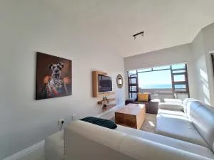 Beyond Beautiful Beach House - Langstrand