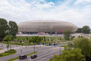 Solaris Park Apartments Tauron Arena by Renters Prestige