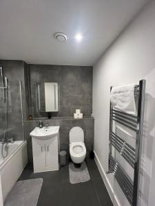 Sleep 10 London Chelsea Bridge Tower bridge WRC