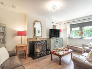 Gate Lodge with Hot Tub