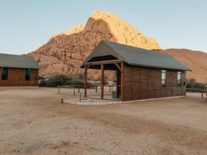Spitzkoppe Cabin Camp