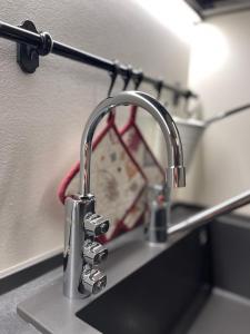 WINE AND HORSE - Next to Station and Free Parking