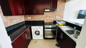 Lakeshore Towers, Cluster Y , JLT, 1BHK
