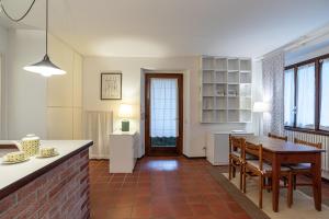 GuestHost - Como Cozy Studio Apartment