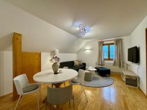 Charmantes Bauernchalet Alois by Hello Fewo Apartments