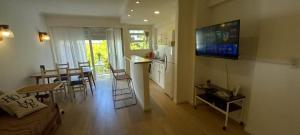 Depto 2 Ambientes 55M2. Balcon a la Calle