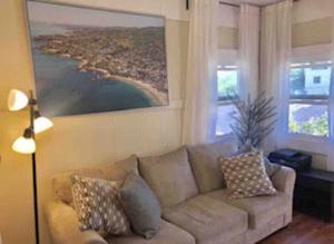 Urban Oasis with Private Laundry: Steps from DTLA