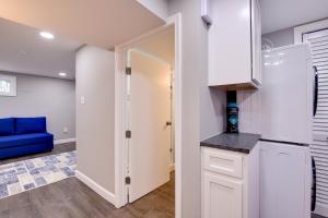 Convenient DC Studio Near Metro Stop!