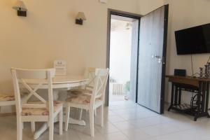 OAK apartment - Garden, Monodri