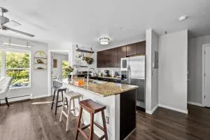 3390 Folsom St, Unit 206 - Jamestown