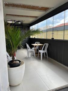 Estúdios Conteiners de 02 a 04 hóspedes região lapa