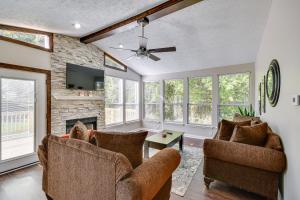 Family-Friendly Tuskegee Home 3 Mi to University!