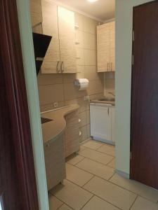 Komfortowy 3-pokojowy apartament 6 osobowy, 70m od morza w Ustroniu Morskim z basenem w sezonie