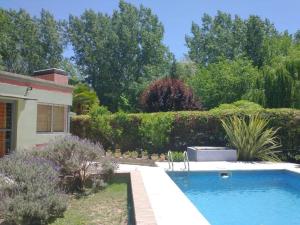 Casa familiar en Los Caminos del Vino.