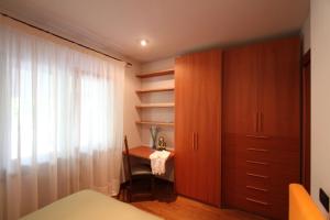 Queen Room with Shared Bathroom room in B&B Il Sentiero dei Goti